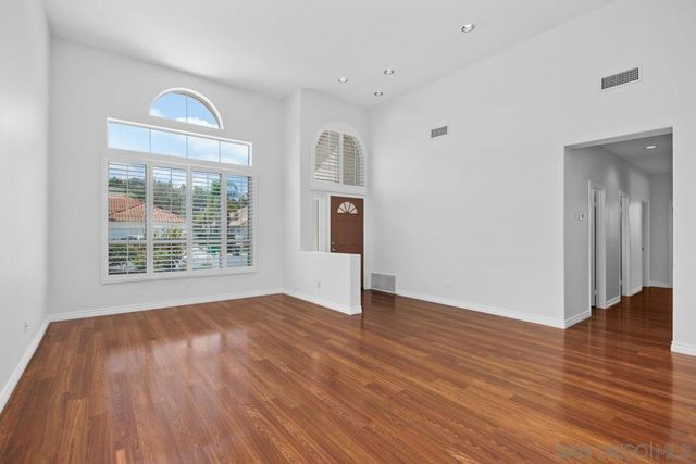 4903 Bella Collina St, Oceanside, CA 92056