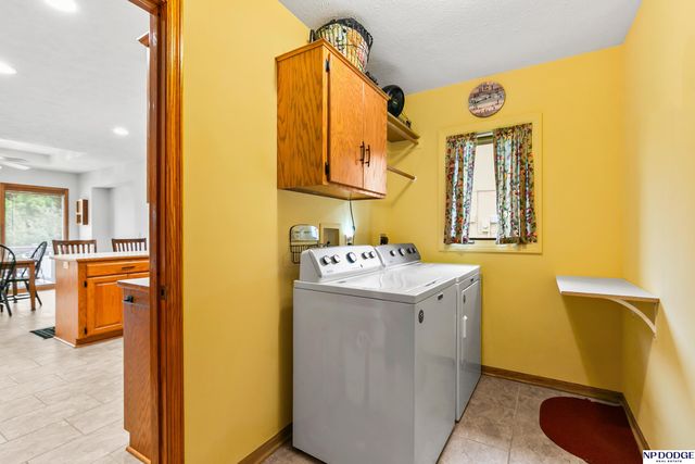 10408 Newport Avenue, Omaha, NE 68122
