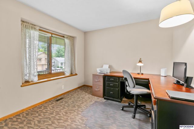 10408 Newport Avenue, Omaha, NE 68122