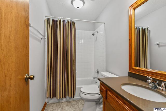 10408 Newport Avenue, Omaha, NE 68122