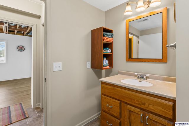 10408 Newport Avenue, Omaha, NE 68122