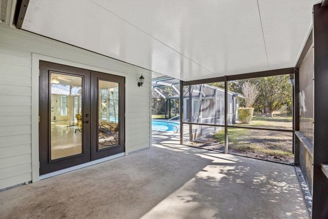 571 NE Town Terrace, Jensen Beach, FL 34957