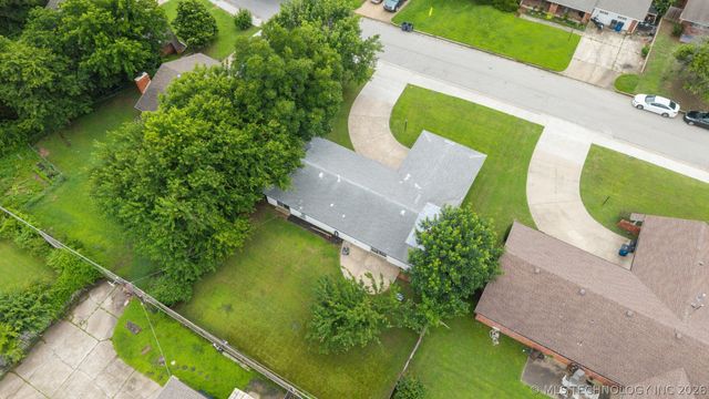 7663 E 58th Place, Tulsa, OK 74135