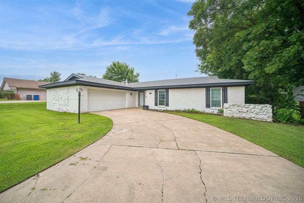 7663 E 58th Place, Tulsa, OK 74135