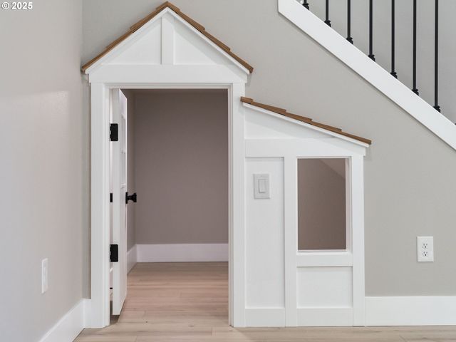 2205 Nw 69th St, Vancouver, WA 98660