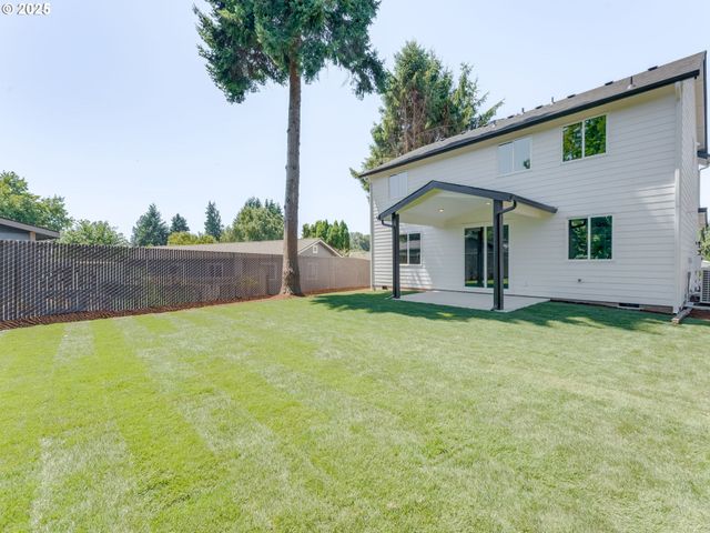 2205 Nw 69th St, Vancouver, WA 98660