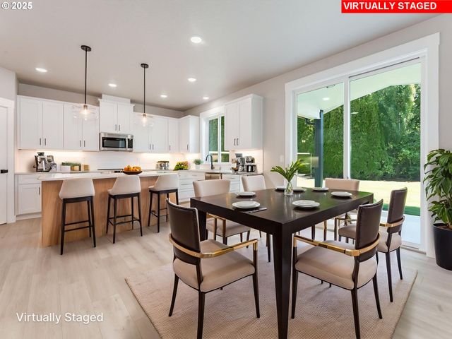 2205 Nw 69th St, Vancouver, WA 98660