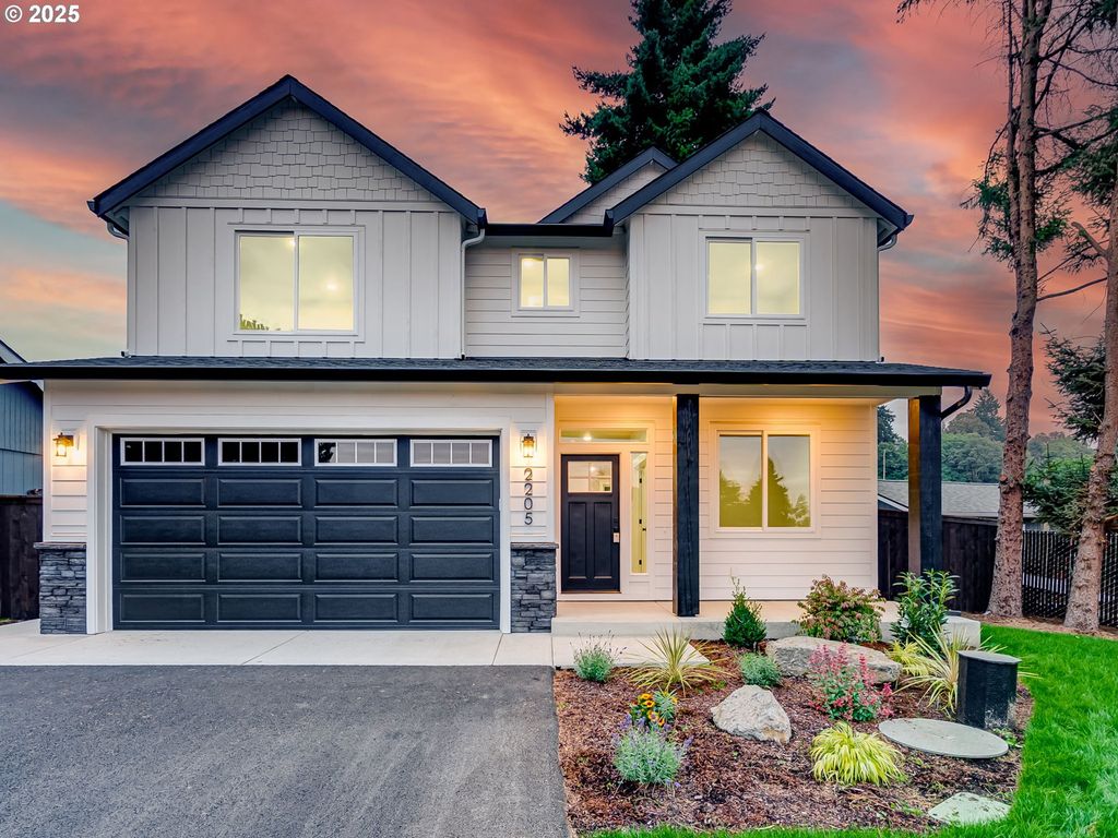 2205 Nw 69th St, Vancouver, WA 98660