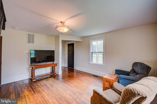 24177 RAPIDAN RD, Mitchells, VA 22729