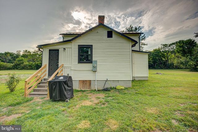 24177 RAPIDAN RD, Mitchells, VA 22729