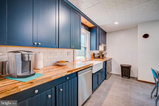 24177 RAPIDAN RD, Mitchells, VA 22729