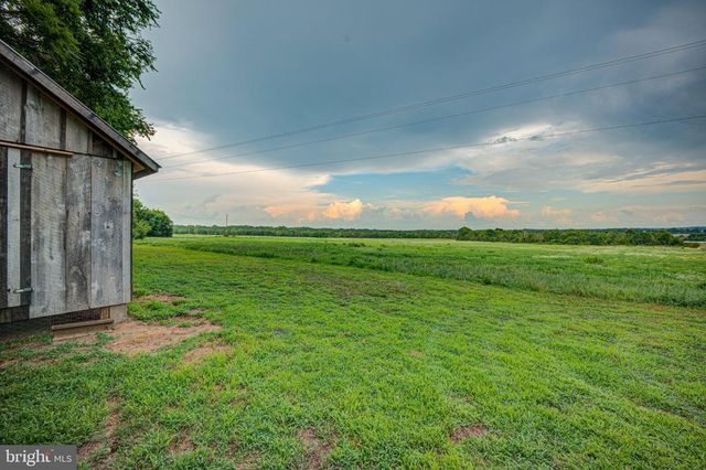 24177 RAPIDAN RD, Mitchells, VA 22729