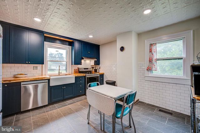 24177 RAPIDAN RD, Mitchells, VA 22729