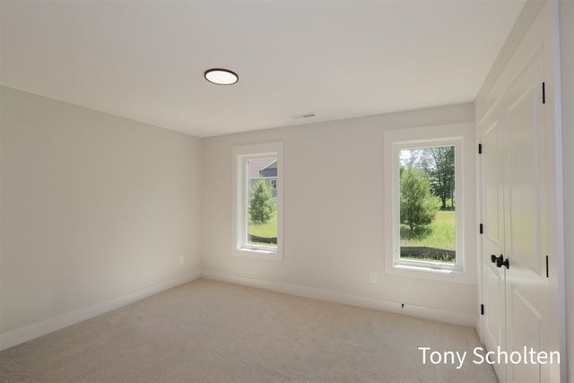 5065 Blendon Woods Drive 1, Hudsonville, MI 49426