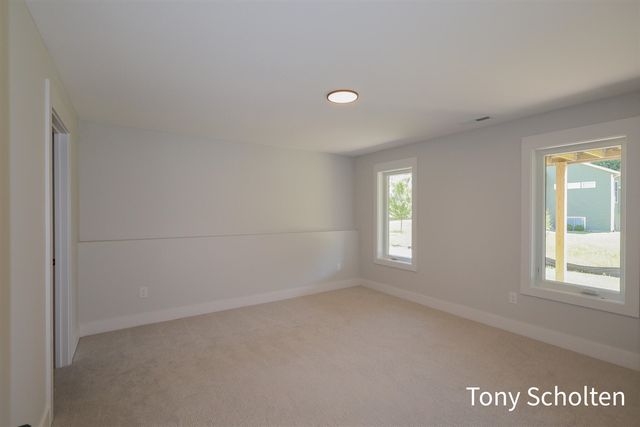 5065 Blendon Woods Drive 1, Hudsonville, MI 49426
