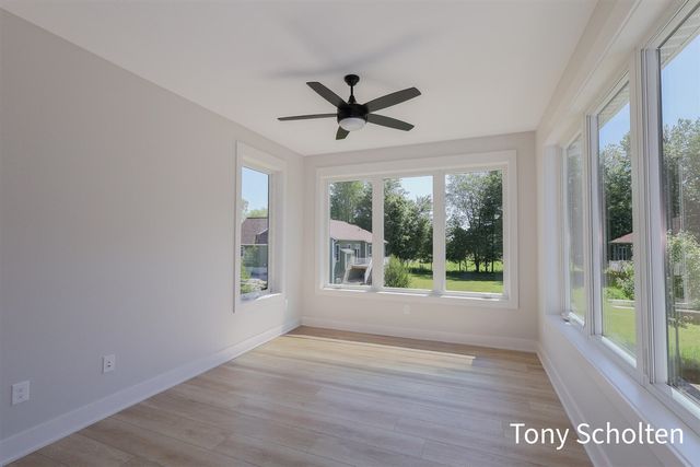 5065 Blendon Woods Drive 1, Hudsonville, MI 49426