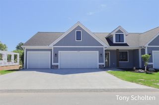 5065 Blendon Woods Drive 1, Hudsonville, MI 49426