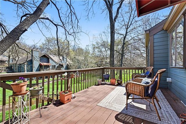 419 Lakeside Drive, Liberty, MO 64068