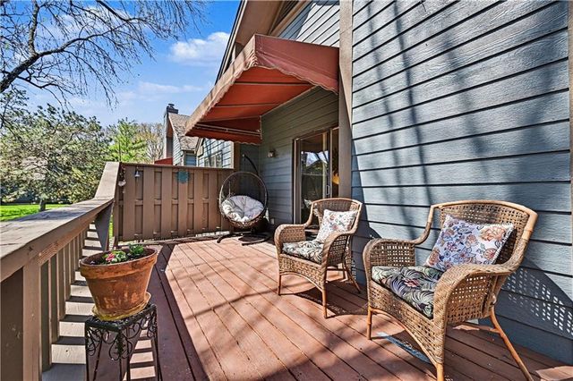 419 Lakeside Drive, Liberty, MO 64068