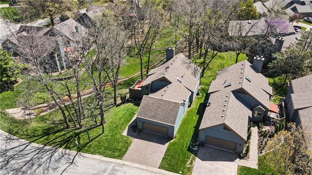 419 Lakeside Drive, Liberty, MO 64068