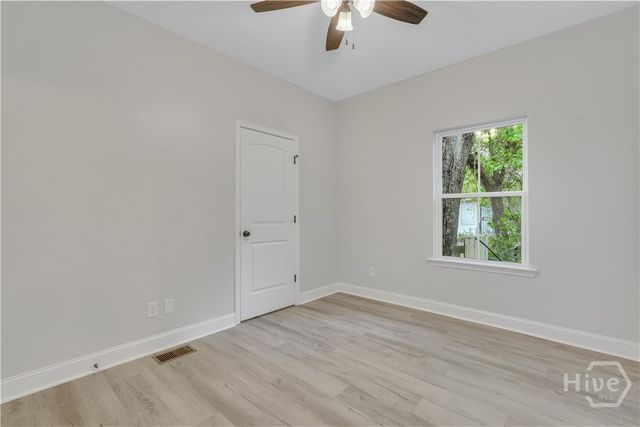 1112 E WALDBURG Street, Savannah, GA 31404