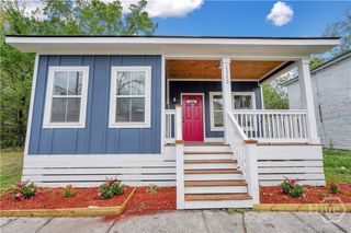 1112 E WALDBURG Street, Savannah, GA 31404