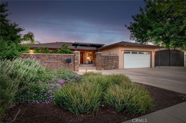 2515 E Los Altos, Fresno, CA 93710