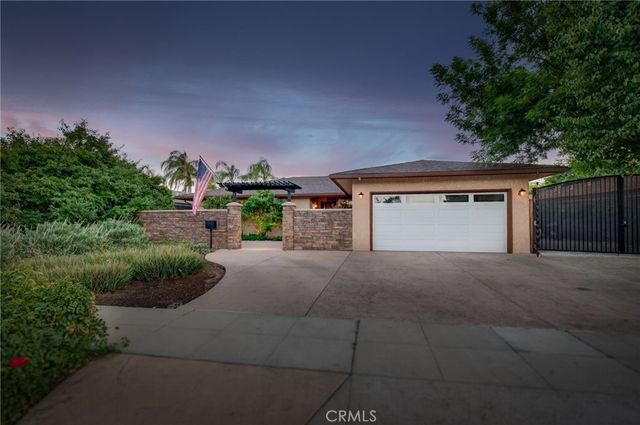 2515 E Los Altos, Fresno, CA 93710