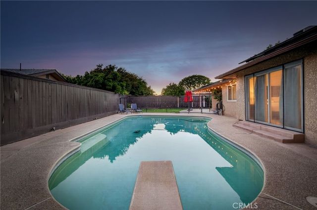 2515 E Los Altos, Fresno, CA 93710