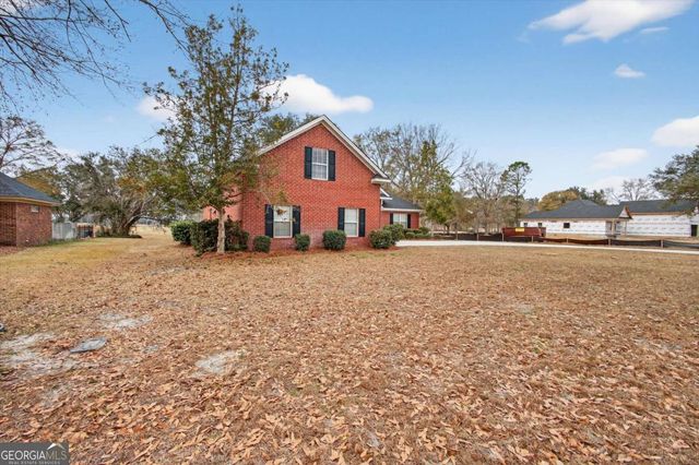 58 Lansing Drive, Ellabell, GA 31308