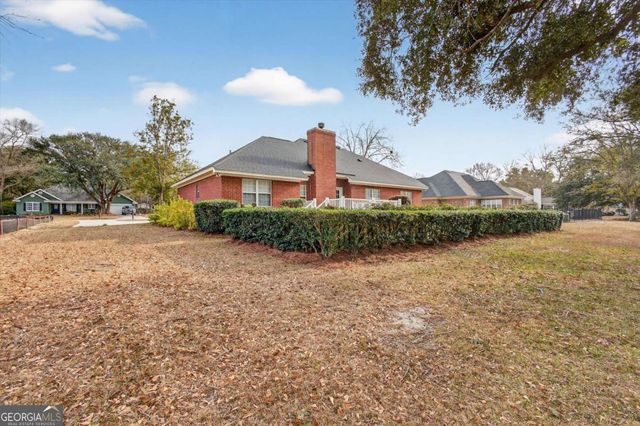 58 Lansing Drive, Ellabell, GA 31308