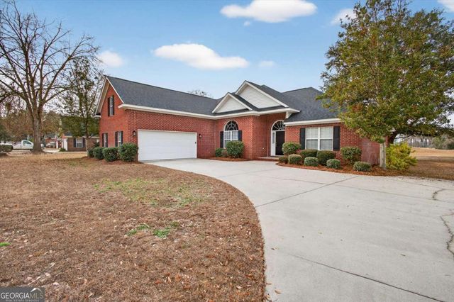 58 Lansing Drive, Ellabell, GA 31308