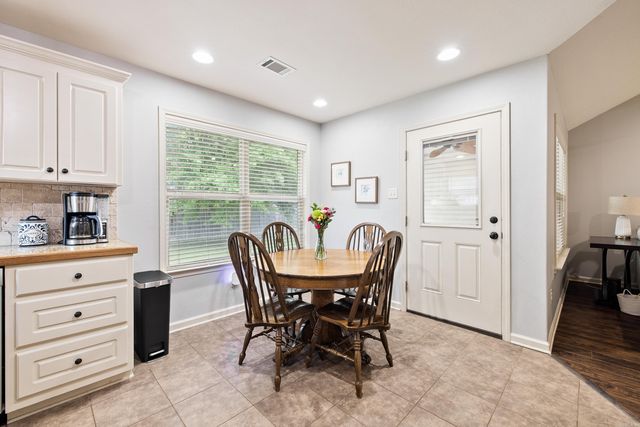 29 Trinity Circle, Cabot, AR 72023