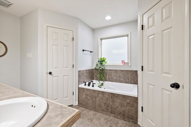 29 Trinity Circle, Cabot, AR 72023