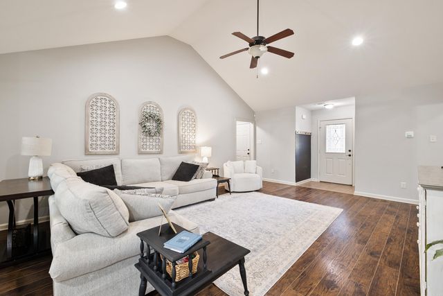 29 Trinity Circle, Cabot, AR 72023