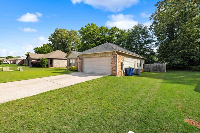 29 Trinity Circle, Cabot, AR 72023