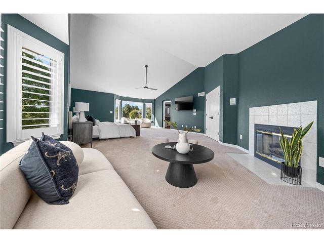 8935 Green Meadows Dr, Littleton, CO 80126