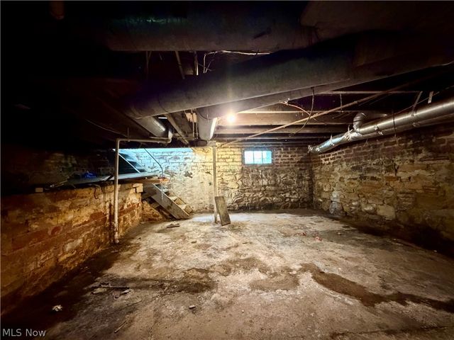 37454 Euclid Avenue, Willoughby, OH 44094