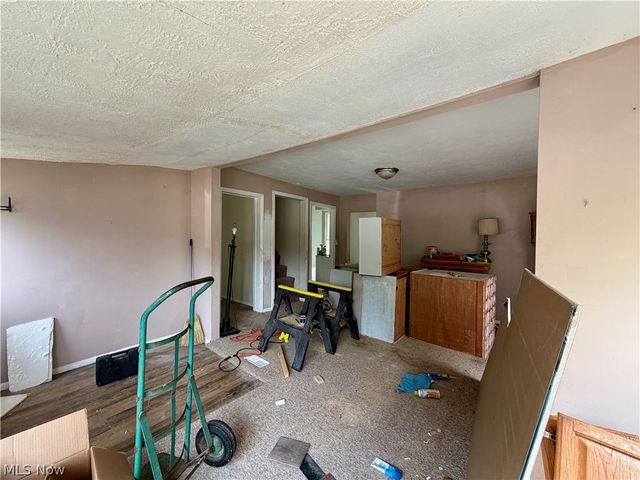 37454 Euclid Avenue, Willoughby, OH 44094