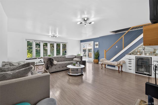 2101 Salisbury Park Drive, Westbury, NY 11590