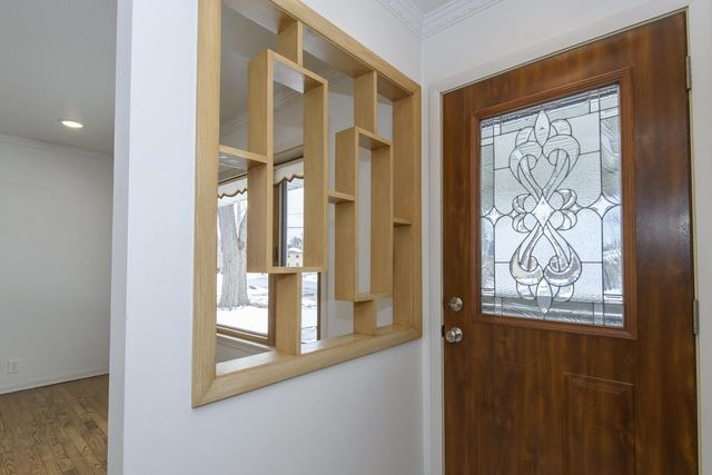 7028 W Crawford AVENUE, Milwaukee, WI 53220