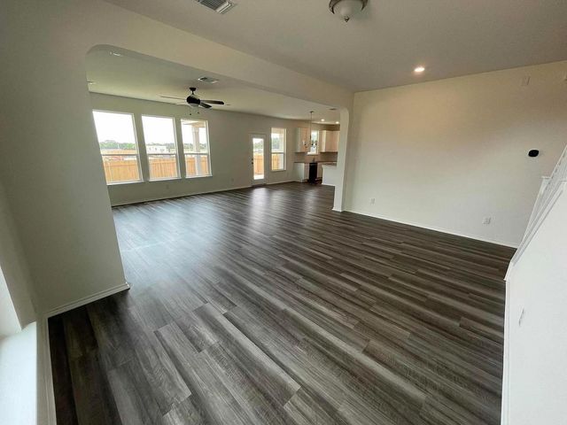 2008 Alexander Oaks DR, Leander, TX 78641