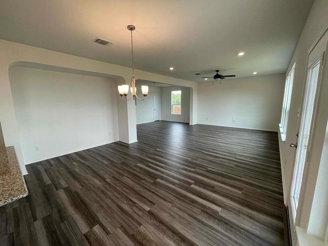 2008 Alexander Oaks DR, Leander, TX 78641