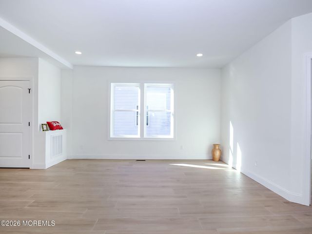 22 Marion Street, Red Bank, NJ 07701