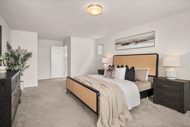 10837 N Paiute Dr, Spokane, WA 99208