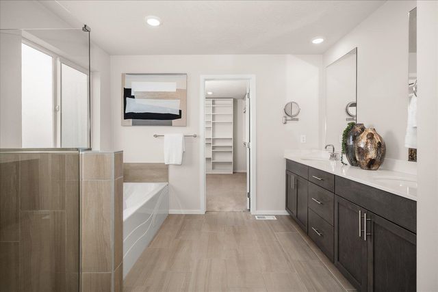 10837 N Paiute Dr, Spokane, WA 99208