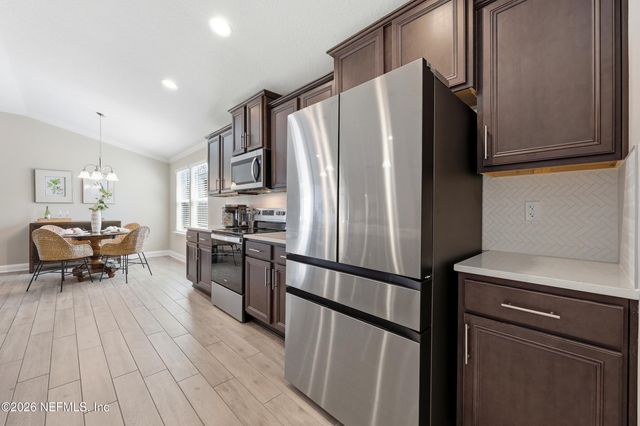 2930 OAK STREAM Drive, Green Cove Springs, FL 32043