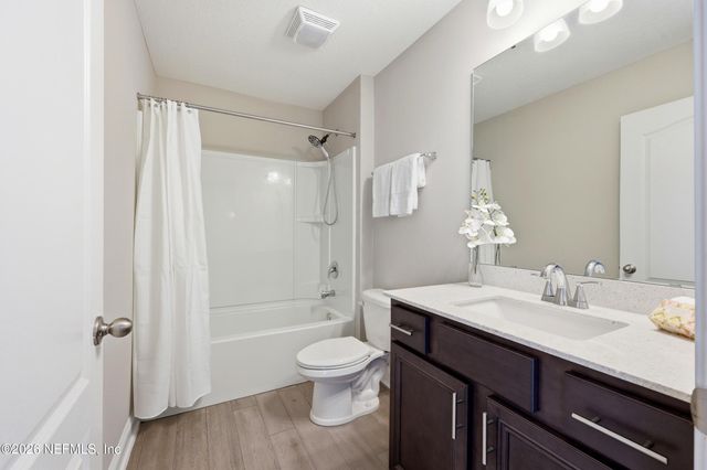 2930 OAK STREAM Drive, Green Cove Springs, FL 32043