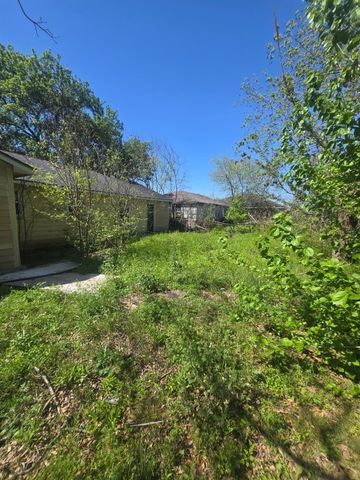10013 Fairland Drive, Houston, TX 77051