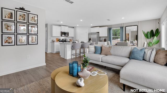 107 Red Oak Court, Kingsland, GA 31548